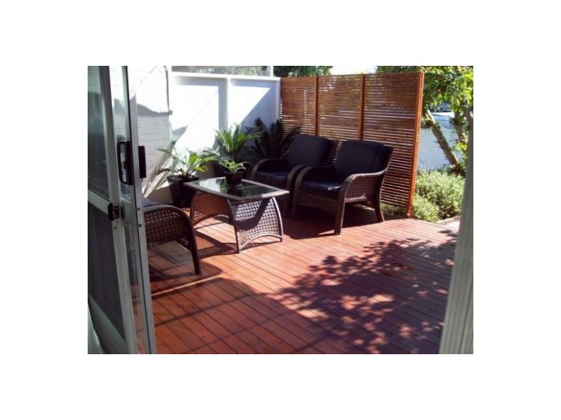 9b/10 Spinnaker Drive, Sandstone Point QLD 4511