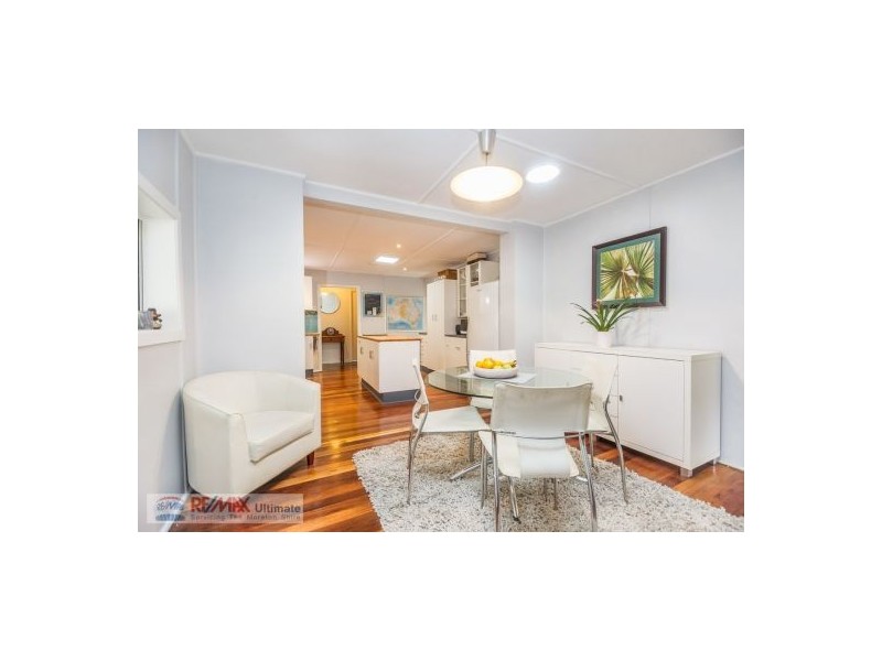 6 Hall Road, Elimbah QLD 4516