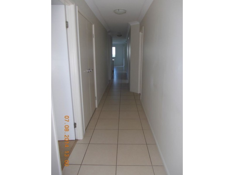 2/63 Higgs Street, Rothwell QLD 4022