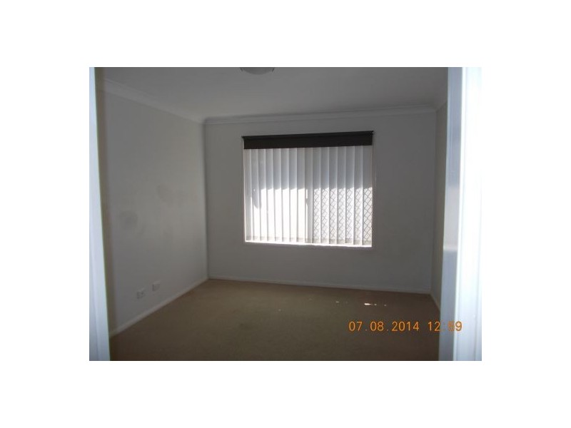 2/63 Higgs Street, Rothwell QLD 4022