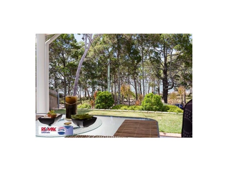 60 Victoria Parade, Coochiemudlo Island QLD 4184