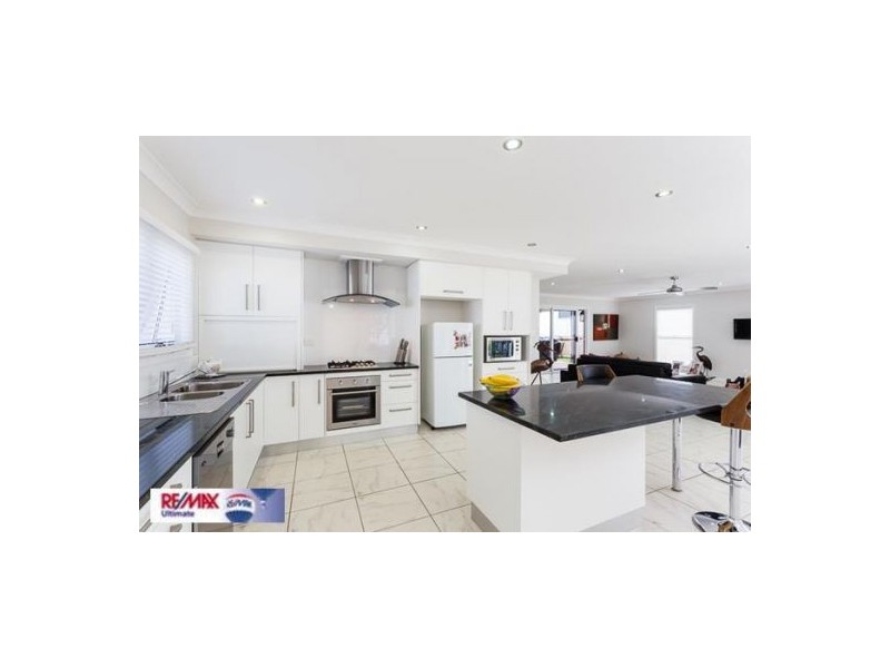 60 Victoria Parade, Coochiemudlo Island QLD 4184