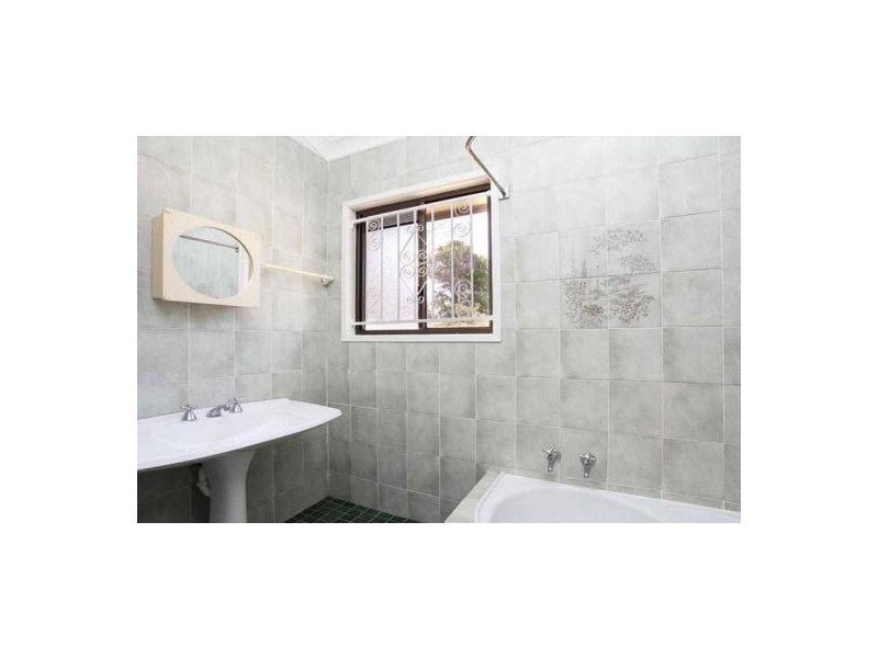 381 Bishop Road, Beachmere QLD 4510