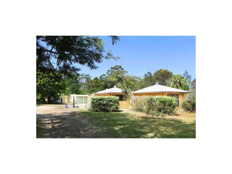 381 Bishop Road, Beachmere QLD 4510