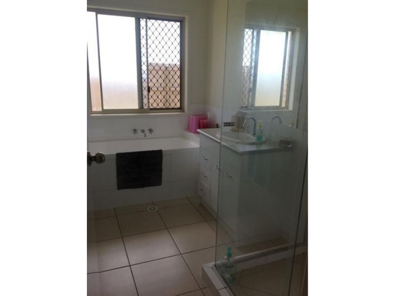48 Ningi Waters Drive, Ningi QLD 4511