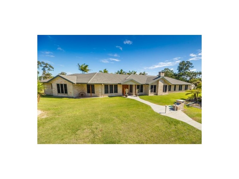 1 Cocos Drive, Ningi QLD 4511