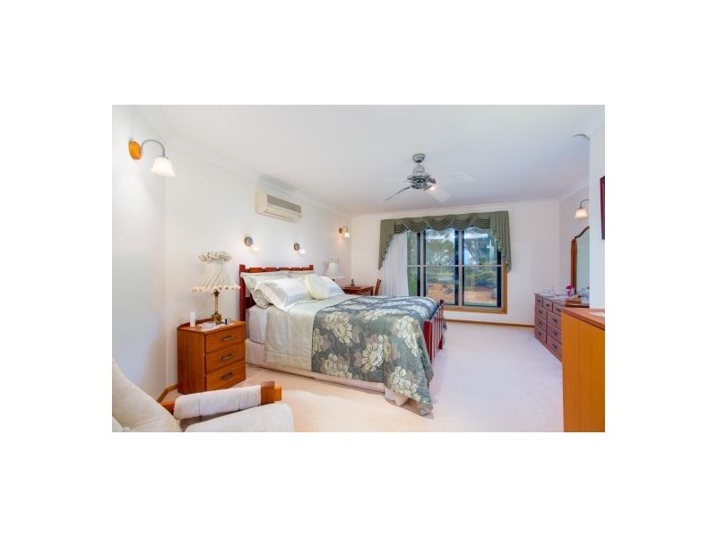 1 Cocos Drive, Ningi QLD 4511