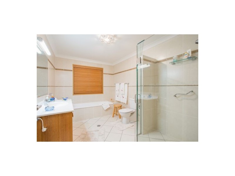 1 Cocos Drive, Ningi QLD 4511