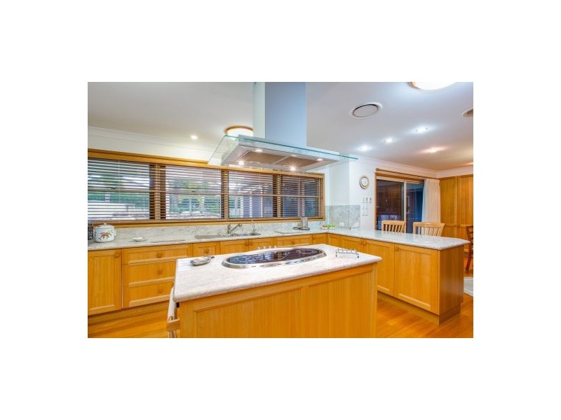 1 Cocos Drive, Ningi QLD 4511