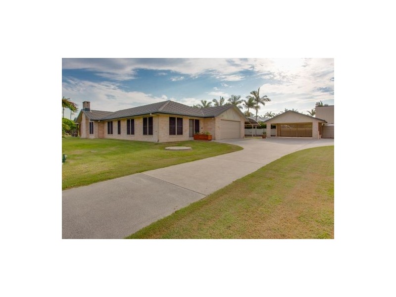 1 Cocos Drive, Ningi QLD 4511