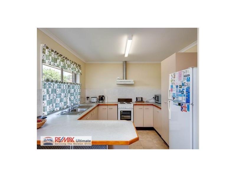 2/42 Bluebell Street, Caboolture QLD 4510