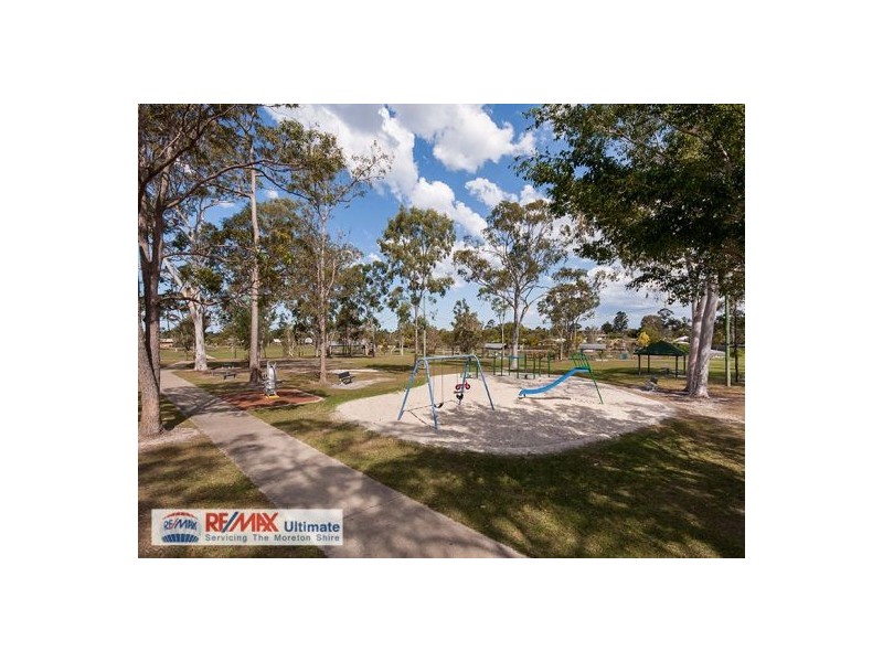 2/42 Bluebell Street, Caboolture QLD 4510