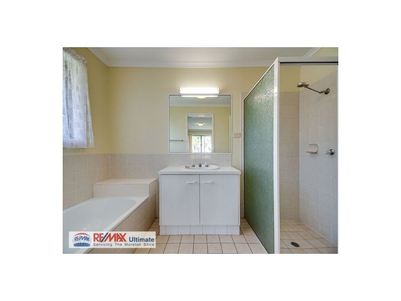 2/42 Bluebell Street, Caboolture QLD 4510