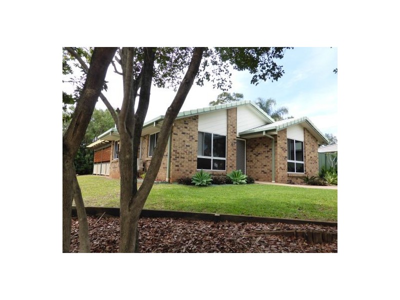 2 Crestleigh Court, Morayfield QLD 4506