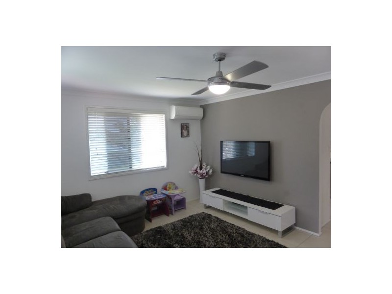 2 Crestleigh Court, Morayfield QLD 4506