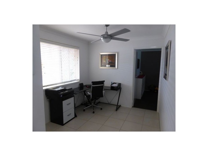 2 Crestleigh Court, Morayfield QLD 4506