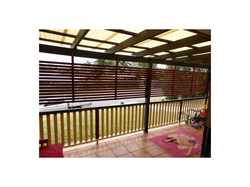 2 Crestleigh Court, Morayfield QLD 4506