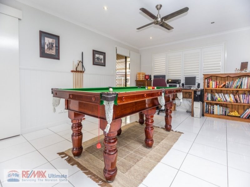 10 Arvon Avenue, Beachmere QLD 4510