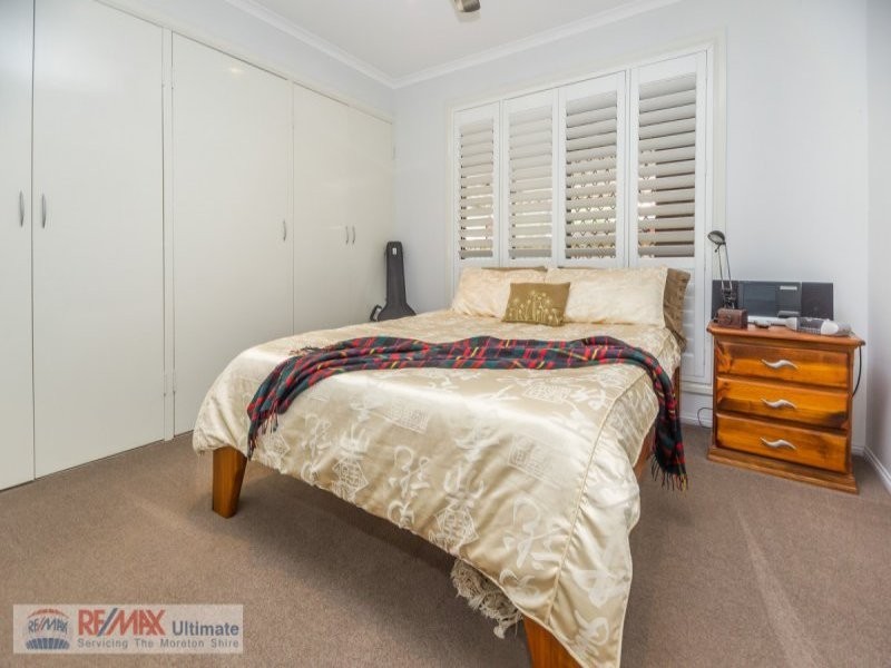 10 Arvon Avenue, Beachmere QLD 4510