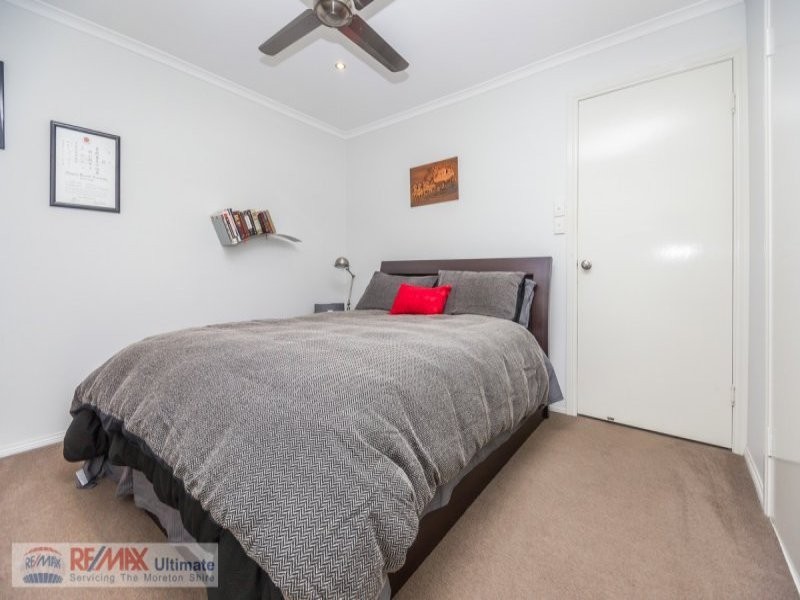 10 Arvon Avenue, Beachmere QLD 4510