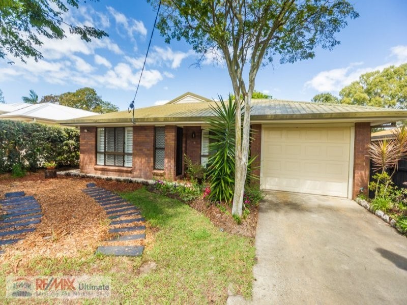 10 Arvon Avenue, Beachmere QLD 4510
