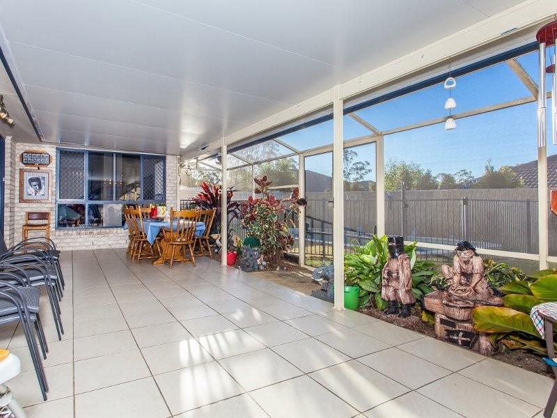 4 Silverbirch Ct, Upper Caboolture QLD 4510