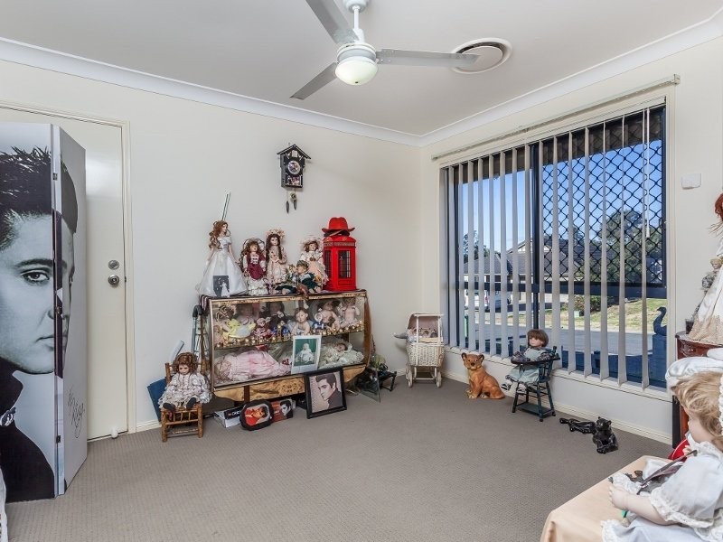 4 Silverbirch Ct, Upper Caboolture QLD 4510