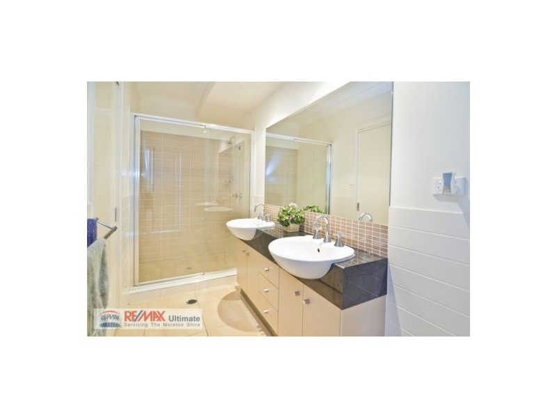 15 Cherrytree Crescent, Upper Caboolture QLD 4510