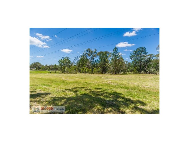 33 Price Lane, Caboolture QLD 4510