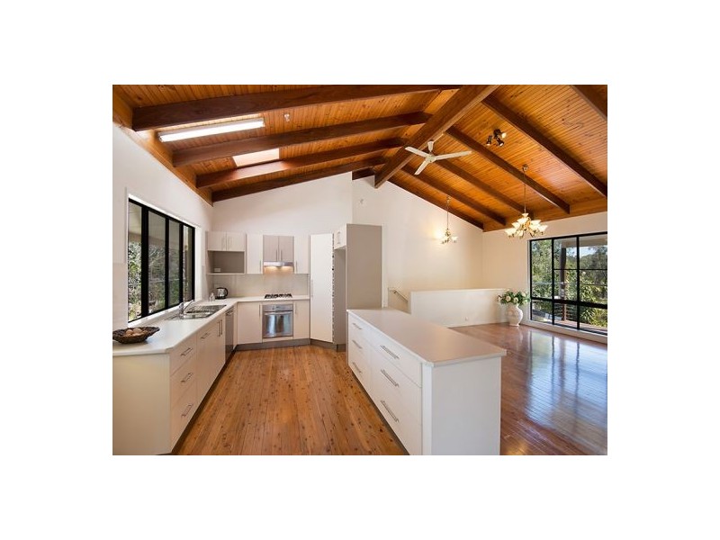 96 Bayside Drive, Beachmere QLD 4510