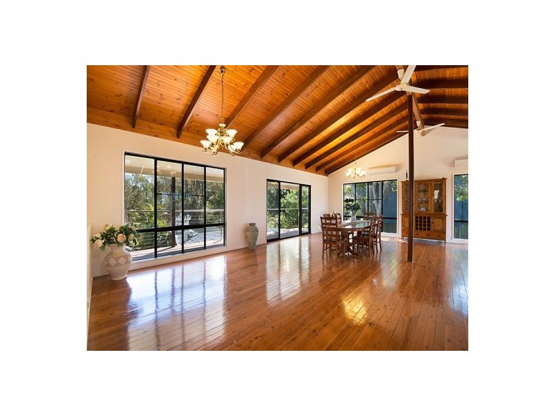96 Bayside Drive, Beachmere QLD 4510
