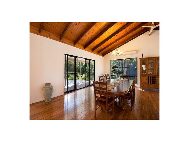 96 Bayside Drive, Beachmere QLD 4510