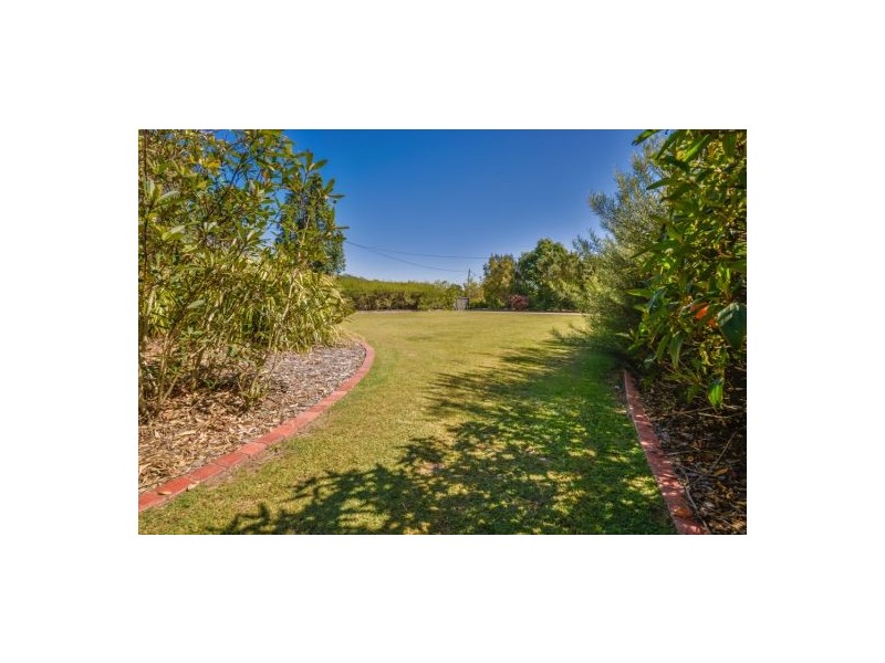 13-15 Newhaven Court, Wamuran QLD 4512