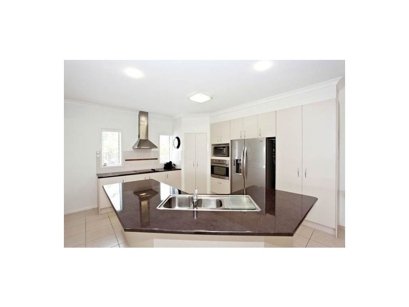 19-21 Hirst Court, Ningi QLD 4511