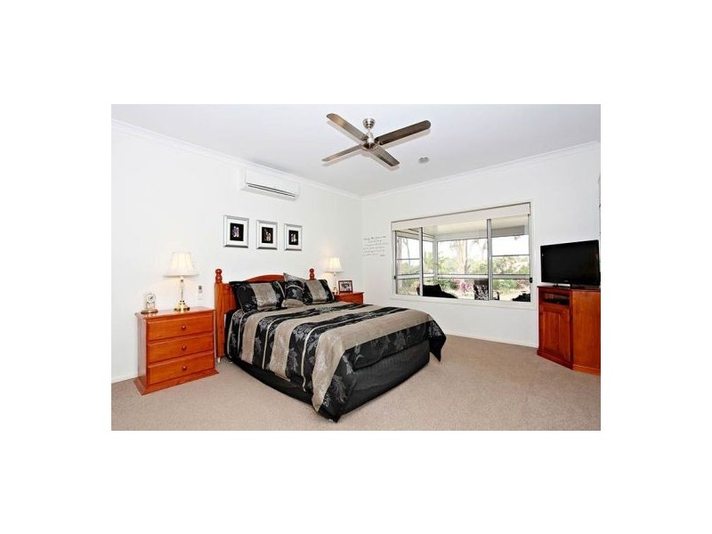 19-21 Hirst Court, Ningi QLD 4511