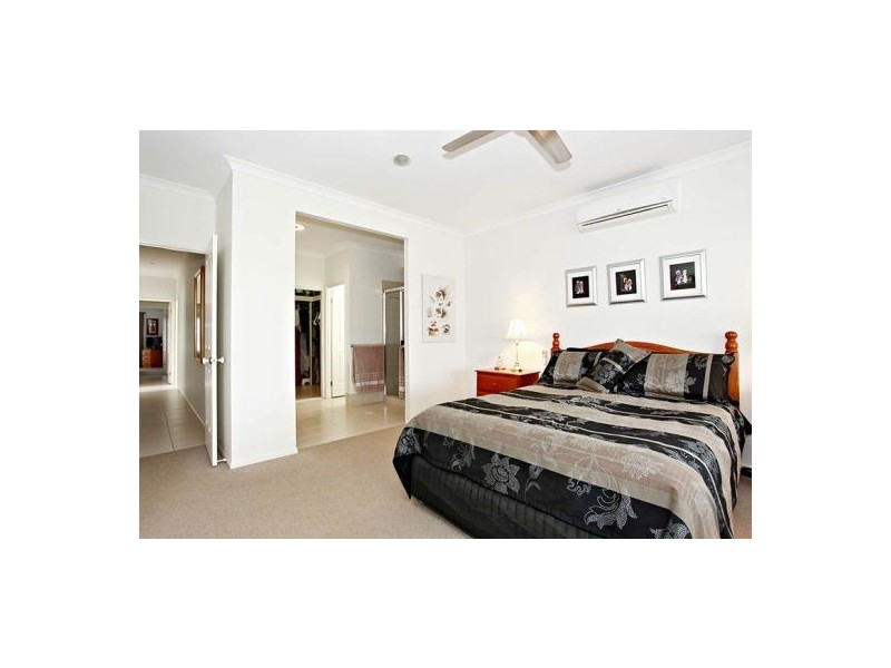 19-21 Hirst Court, Ningi QLD 4511