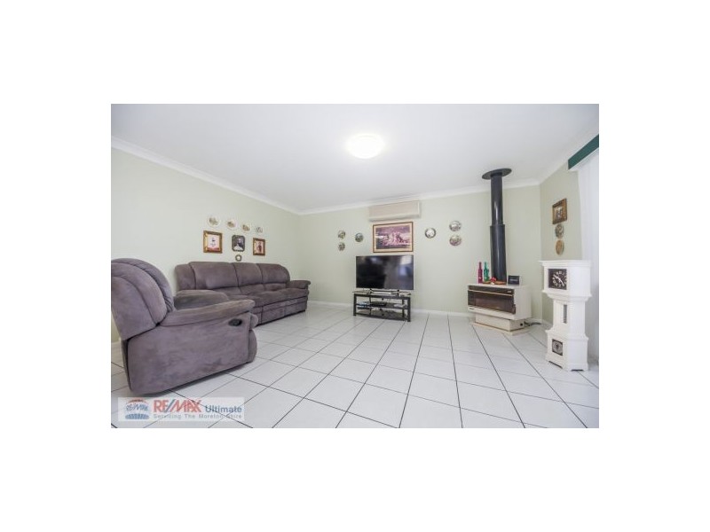 23 Howard Court, Sandstone Point QLD 4511