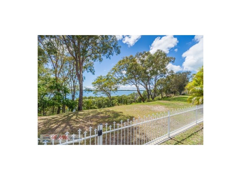 23 Howard Court, Sandstone Point QLD 4511