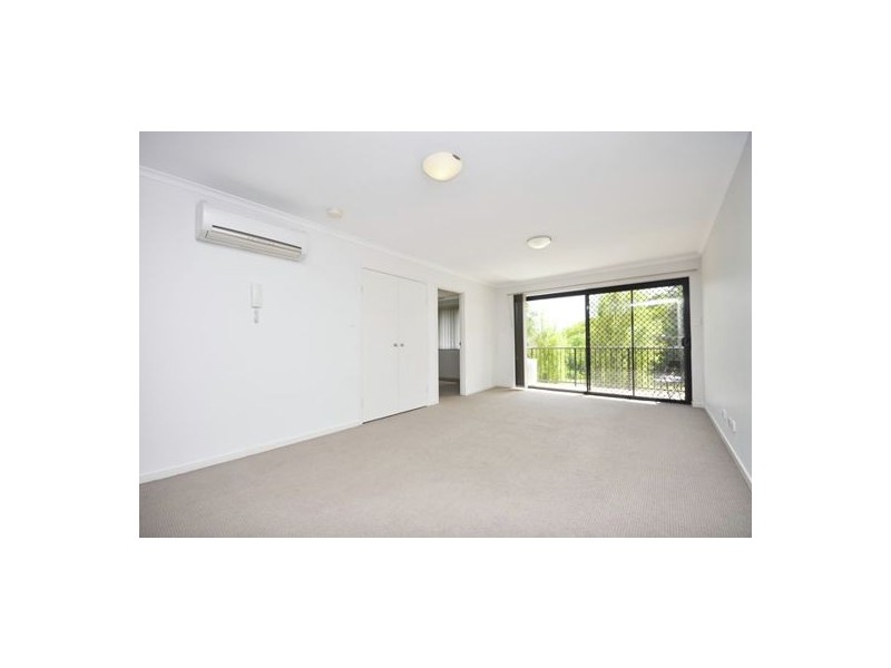 10/3-5 Short Street, Caboolture QLD 4510