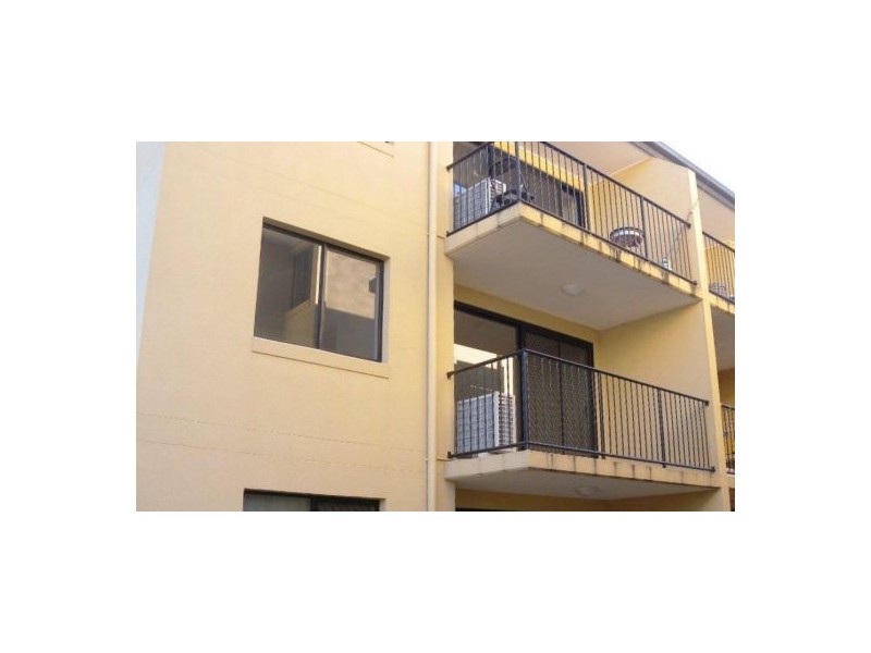 10/3-5 Short Street, Caboolture QLD 4510