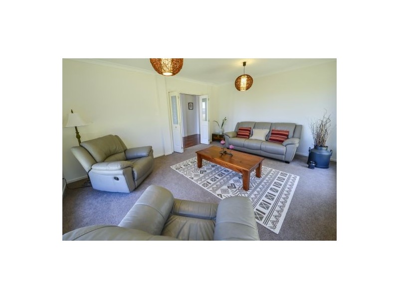 35-37 Neylon Drive, Ningi QLD 4511