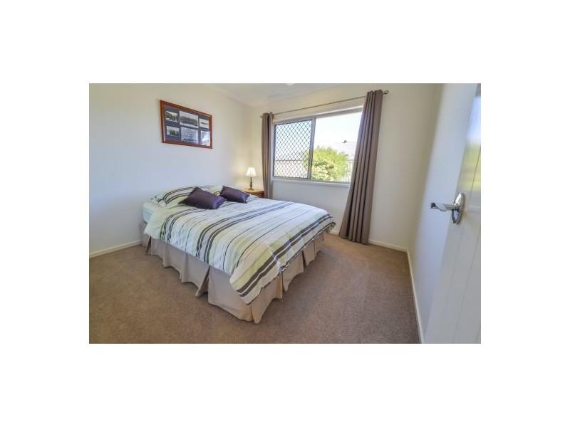 35-37 Neylon Drive, Ningi QLD 4511