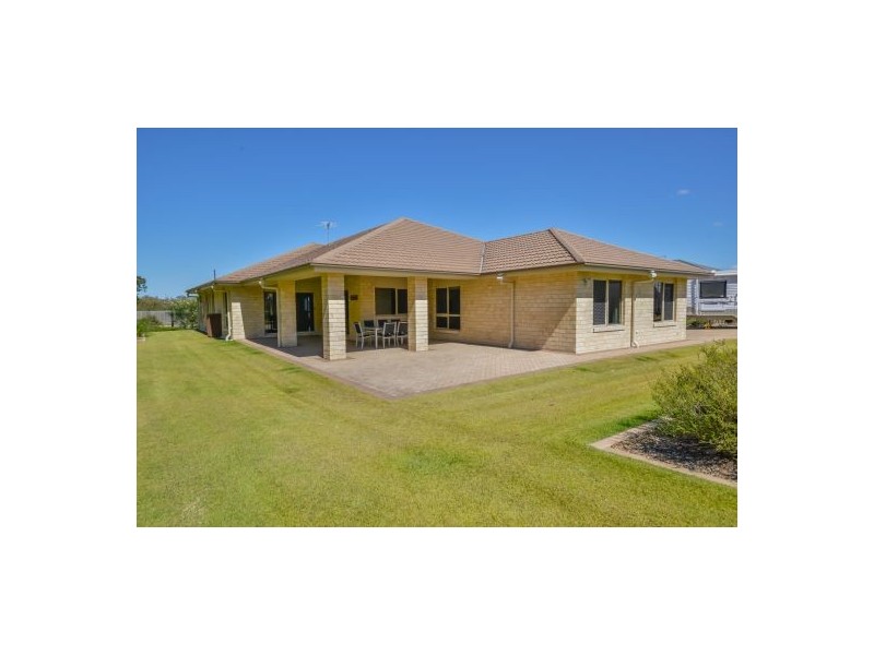 35-37 Neylon Drive, Ningi QLD 4511