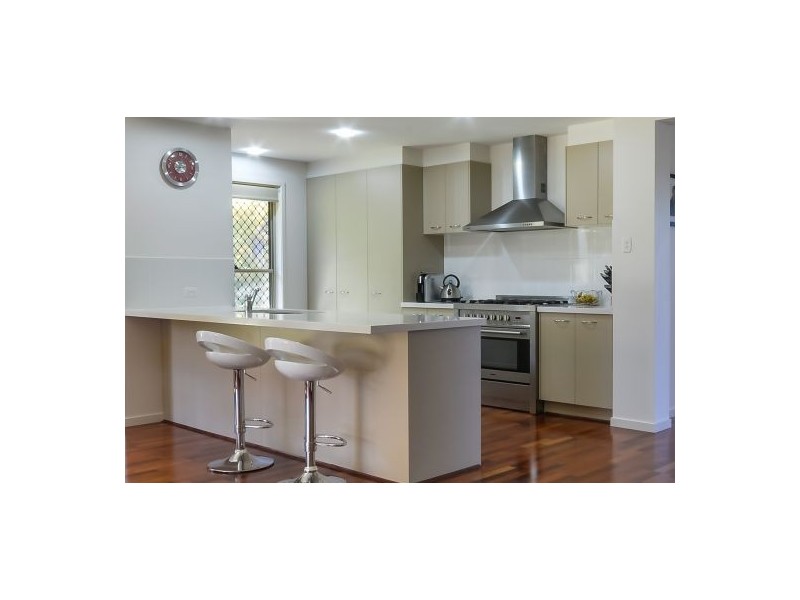 35-37 Neylon Drive, Ningi QLD 4511