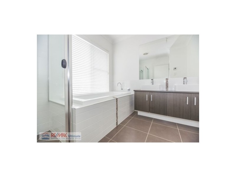 15 Geneva Crescent, Narangba QLD 4504