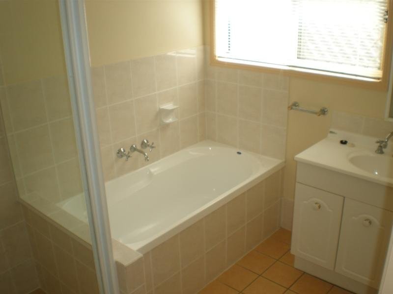 43 Columbia Drive, Beachmere QLD 4510