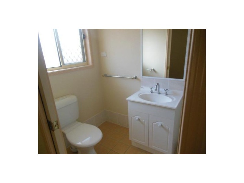 43 Columbia Drive, Beachmere QLD 4510