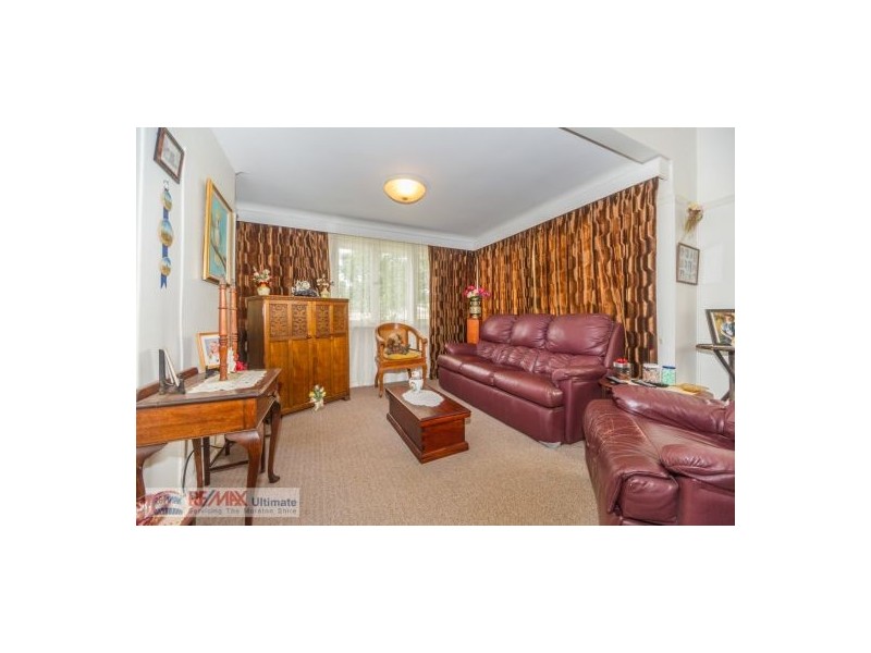 86 Hart Street, Blackbutt QLD 4306
