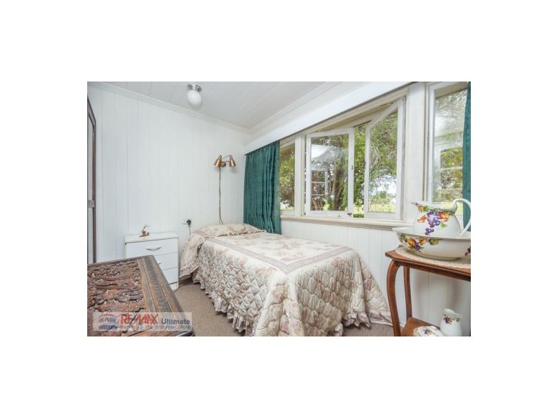 86 Hart Street, Blackbutt QLD 4306