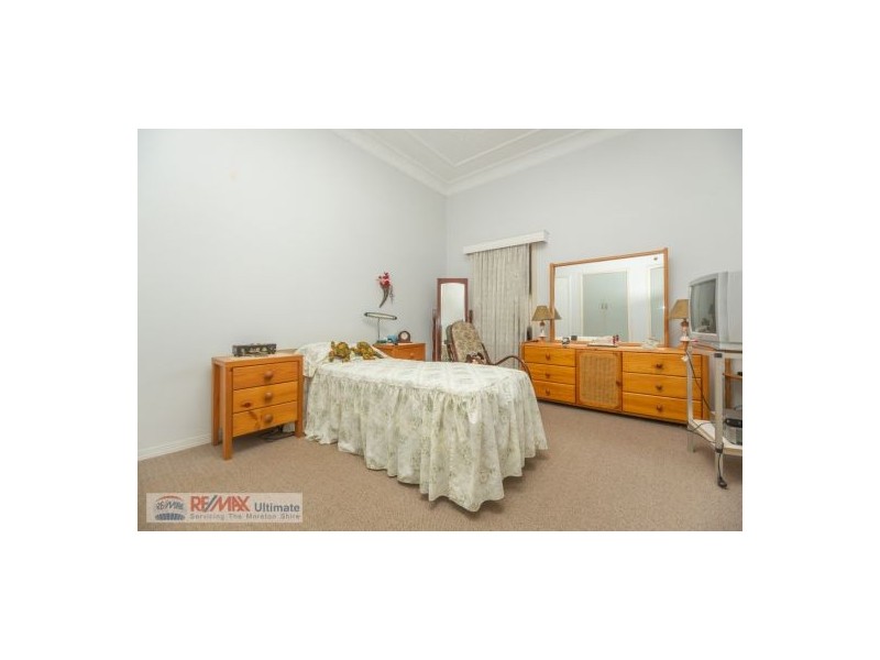 86 Hart Street, Blackbutt QLD 4306